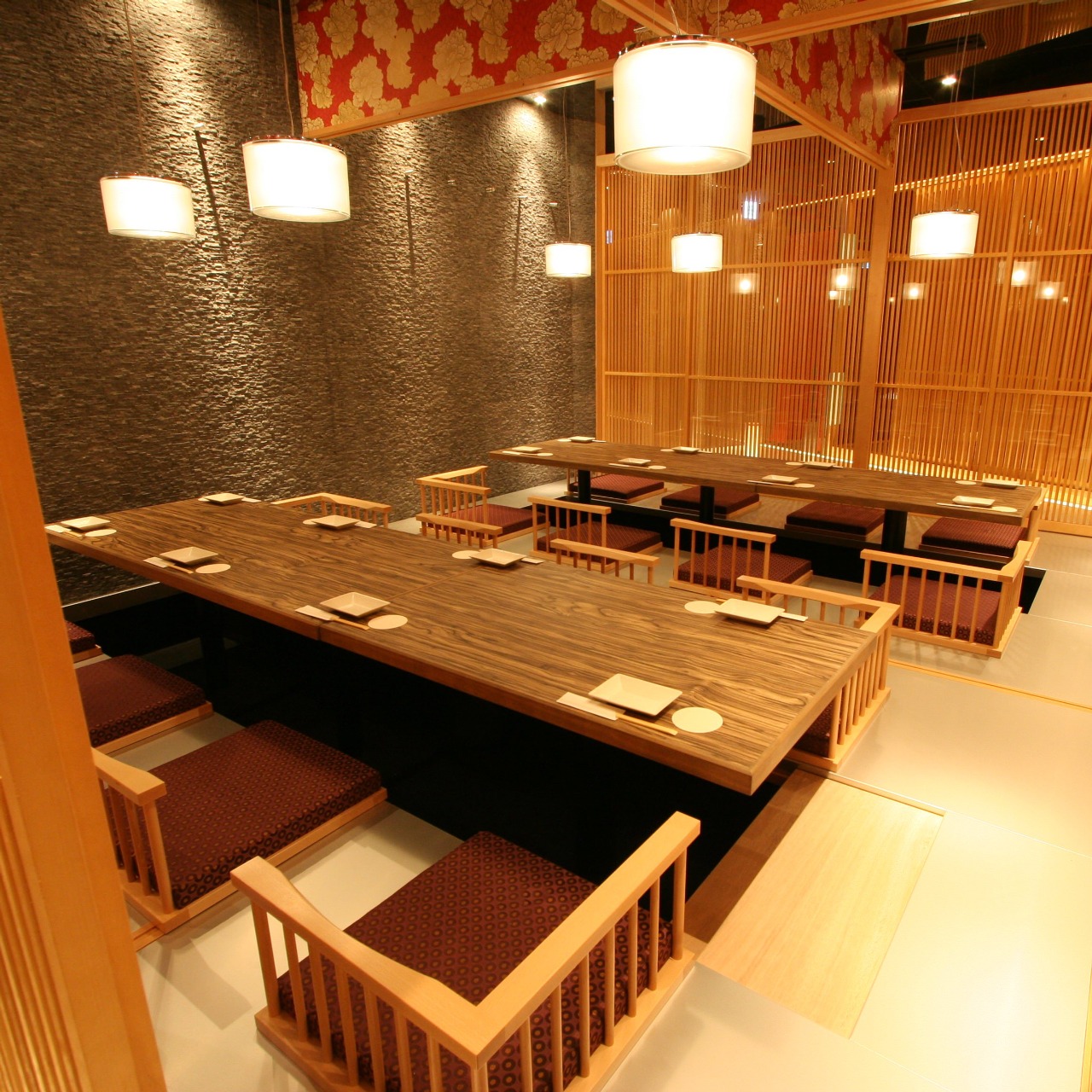 新宿 海鮮居酒屋 完全個室で味わう海鮮料理 鮮や一夜